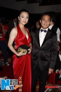 Carina Lau & Tony Leung burn up the red carpet, HKFA 2009