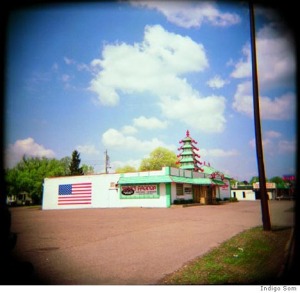 Woo's Pagoda, Eau Claire, Wisconsin, Indigo Som